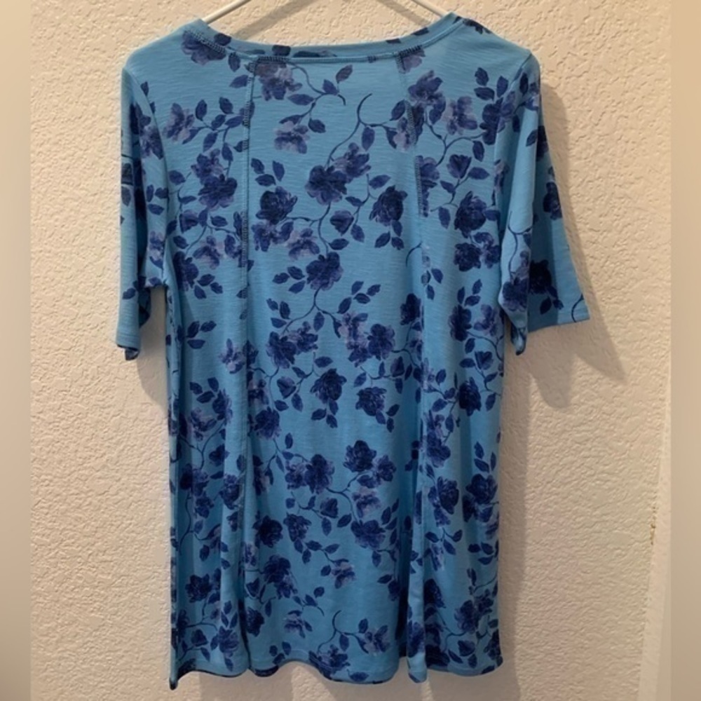 J Jill Pima Cotton floral top - Picture 10 of 10